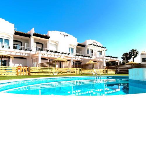 Gran Villa Roquetas Beach & Golf Playa Serena