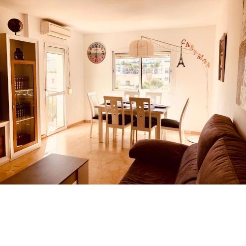 Grand appartement lumineux à 150m de la plage