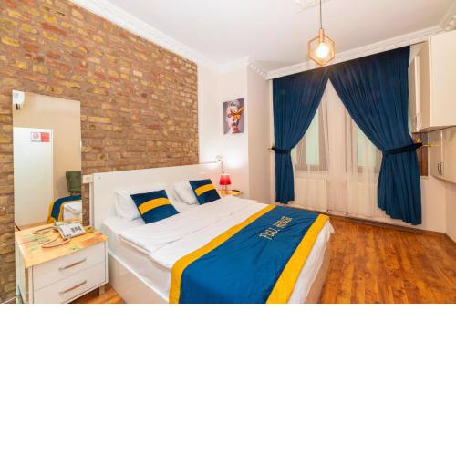 GRAND OPERA HOTEL