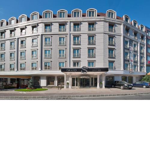 Grand S Hotel