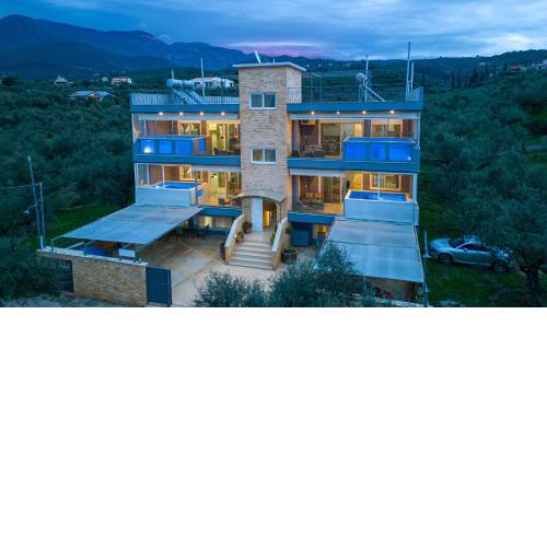 Grand Suites with Private Pools
