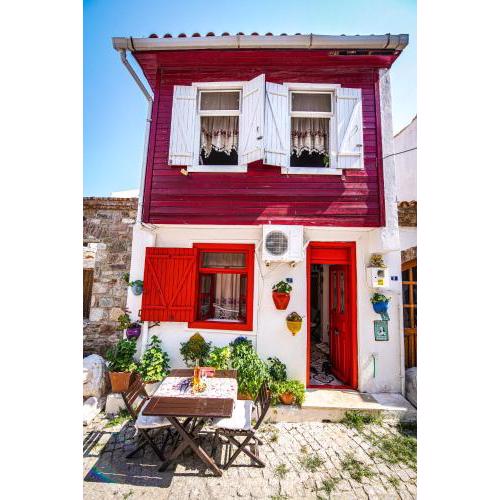 Grape Island Bozcaada Guest House