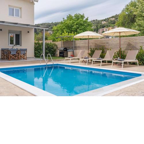 Grappolo Lefkada Villas - Athiri, 5 min from wonderful Ai Giannis beach & Lefkada town