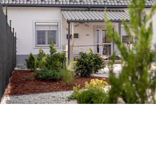 Gray House Apartman