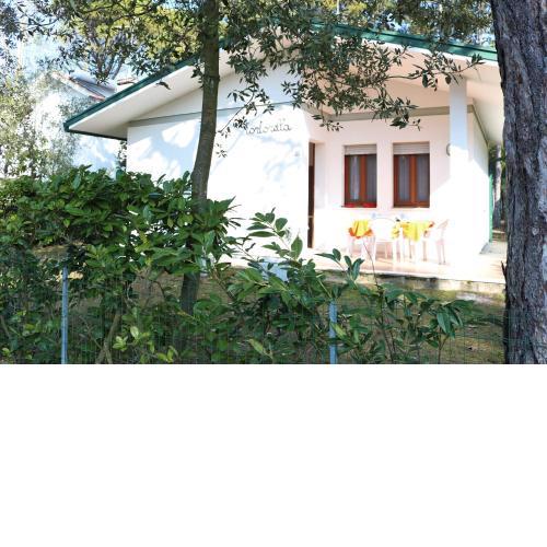 Graziosa Villetta Singola Con Grande Giardino