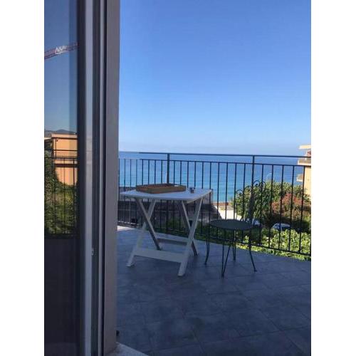 Grazioso appartamento bilocale fronte mare
