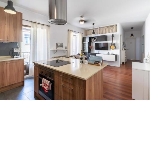 Great apartment in the center of Madrid (with AC)