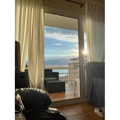 Great Apartment next to the sea
