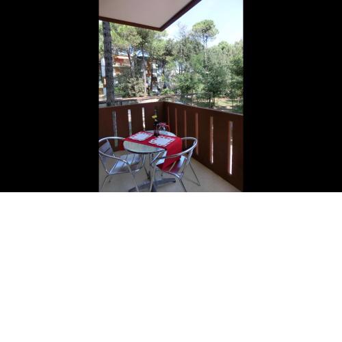 Great Apartment with Terrace in Fantastic Location - By Beahost Rentals