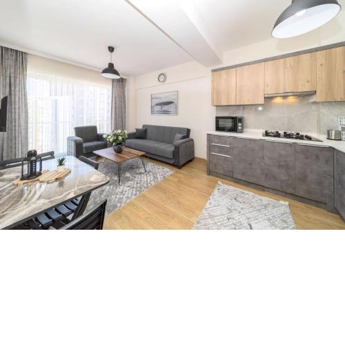 Great Flat with Shared Pool in Kepez