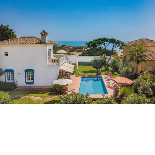Great Located Beach House in Marbella