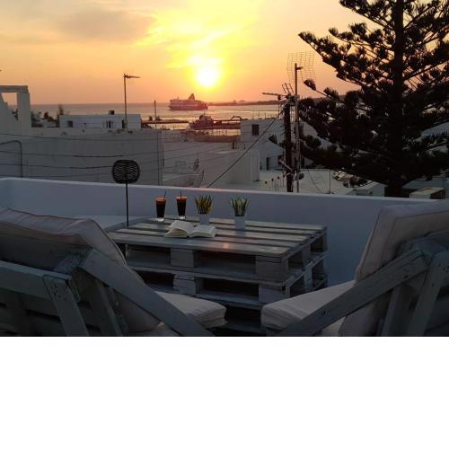 Great Sea-view 2BD Apartment @ Paros