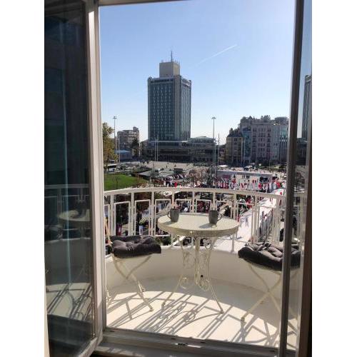 Great View of Taksim Square, Luxury Furnished on Main Street of Taksim, Partial Sea View