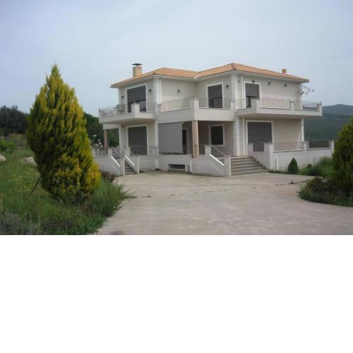 Greek Villa near Kyparrisia, Pelloponese with Mountain and Sea Views