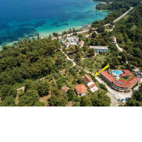 GREEN and BLUE VILLA
