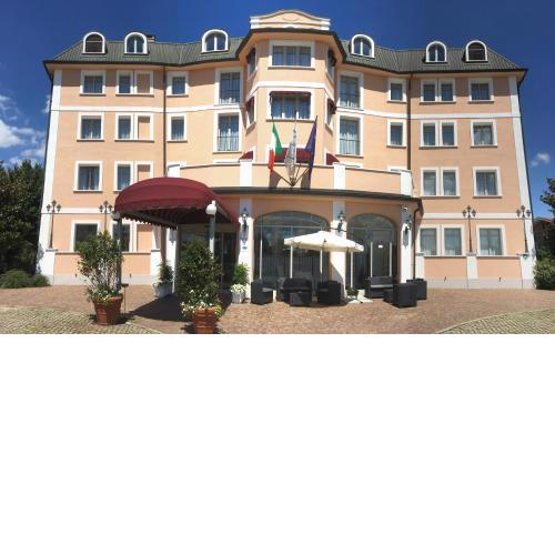 Green Hotel