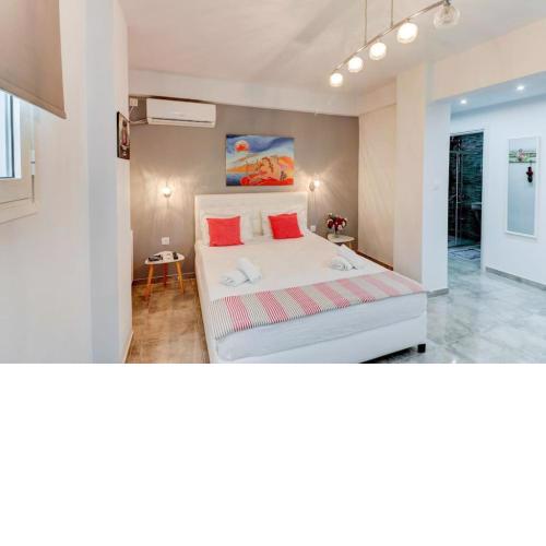 Green-Lux studio 2' from metro Petralona