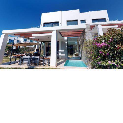 Greenhills Marbella - Art Deco Villa Private Pool