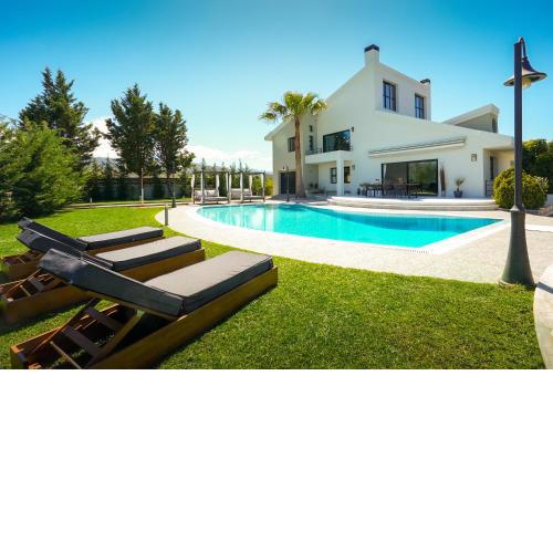 Gregory's luxury villa in Chania-70m2 pool-2000m2 garden and plot