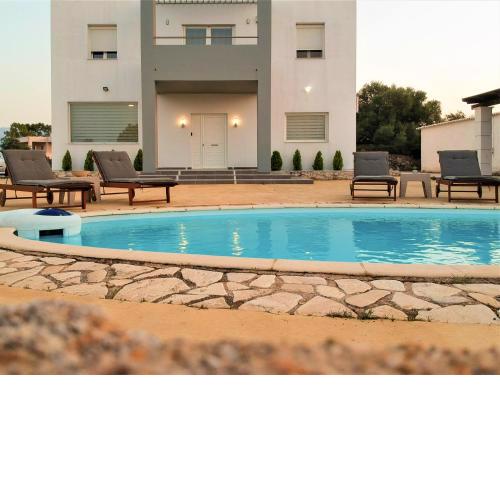 Grey Haven Luxury Villa