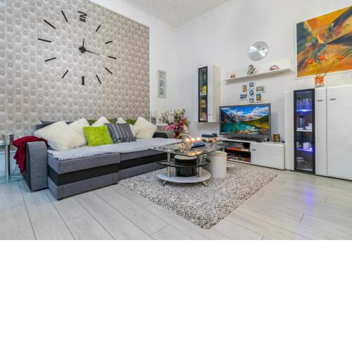 Grey Orchid Apartment - studio