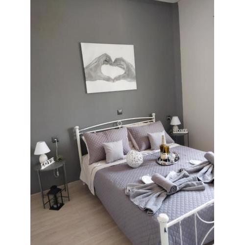 Grey Sense Luxury Apartment