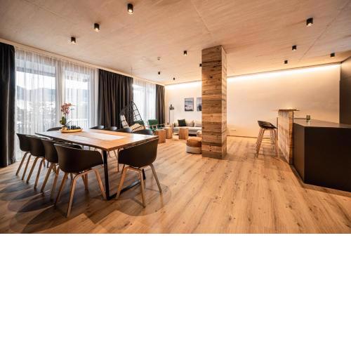 GRIMMINGlofts Penthouse Top 10