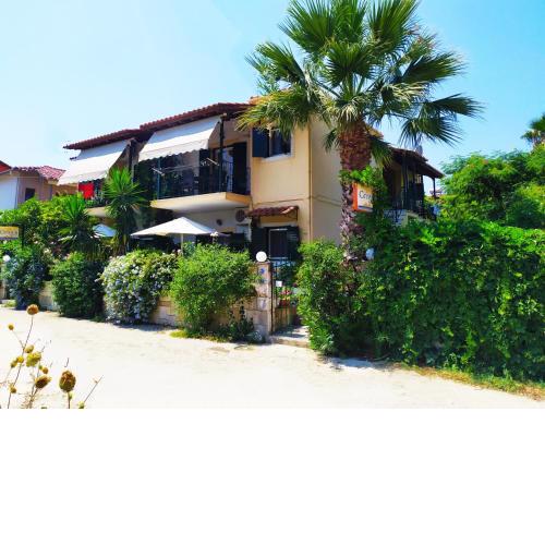 Grivas Apartments