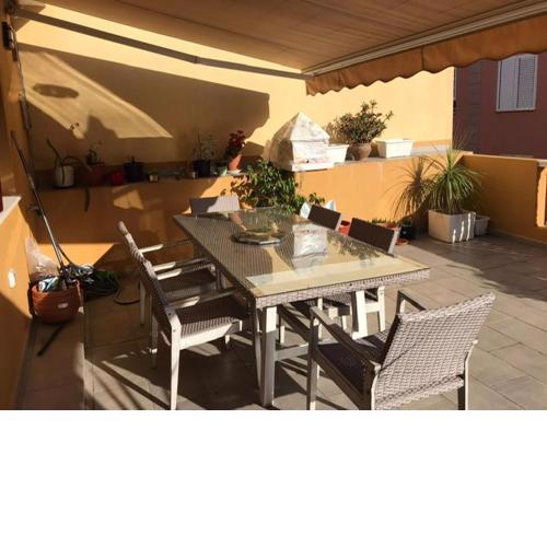 Grosse Terrasse. Modern. Home office. Solarium