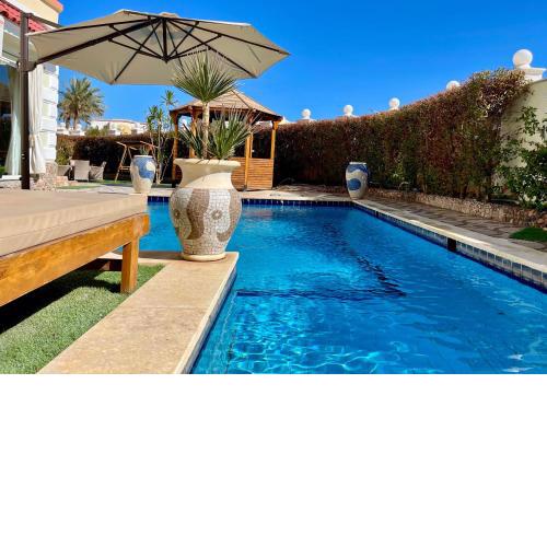 Ground Floor Apartment In Villa With Private Pool And Private Garden