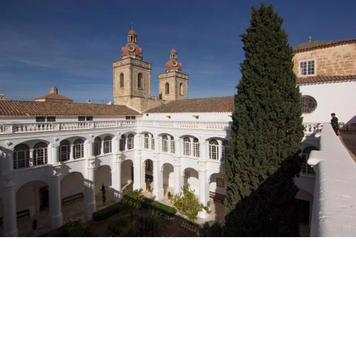 Grupoandria El Claustre de Ciutadella - HOSPEDERIA