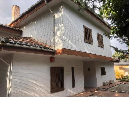 Grupos grandes chalet con piscina