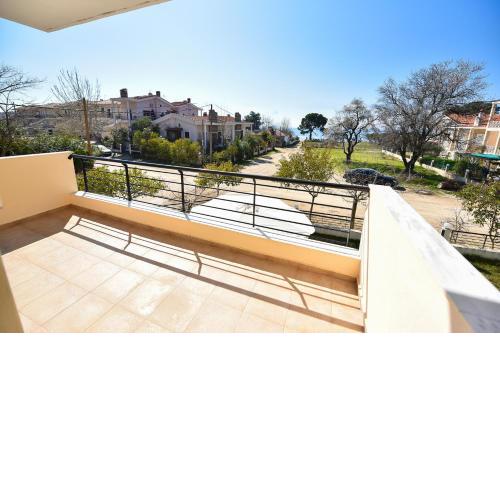 Guedin Sea Side Maisonette