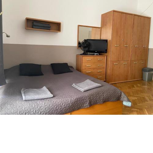 Guest Rest Studio Apartments