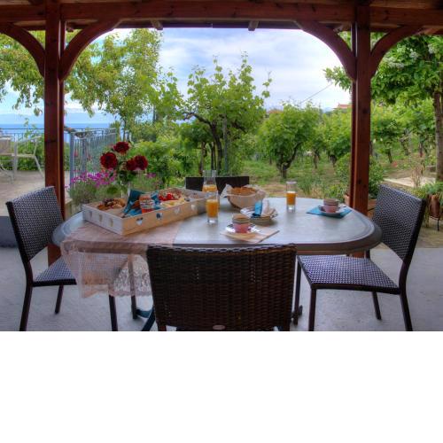 Guesthouse Agia Triada