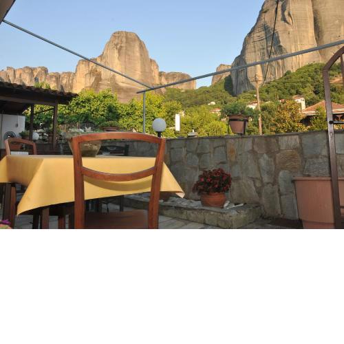 GUESTHOUSE BLOUTSOS ROOMS
