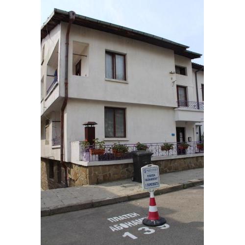 Guesthouse "Slavkova"