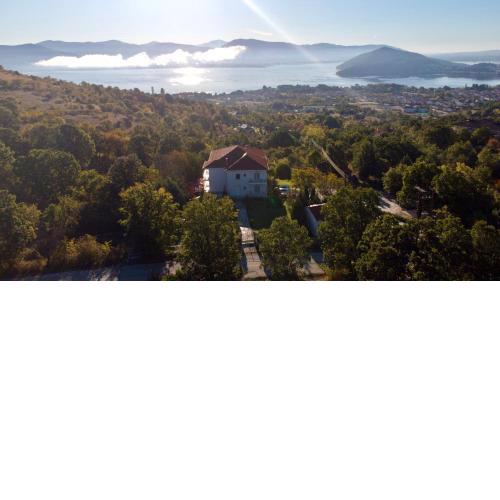 Guesthouse Vissinokipos - Biker Friendly - Motorradhotel