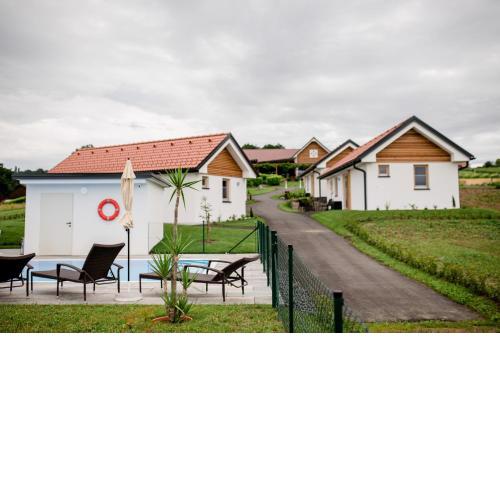 Gusto Lodges