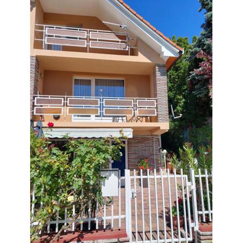 Gyöngyi Apartman