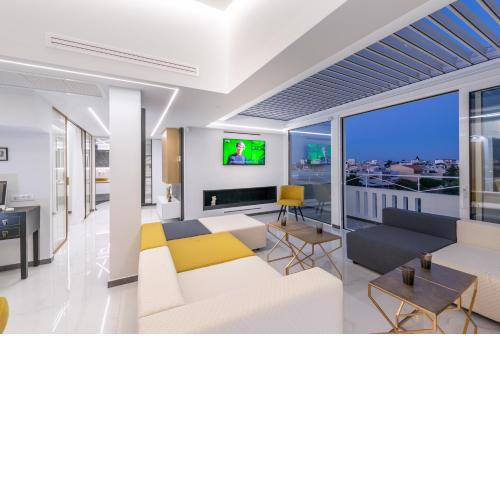 H Experience Spectacular Rooftop Loft