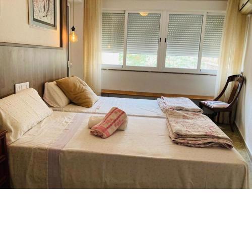HABITACIÓN con baño uso privado CENTRO Málaga.