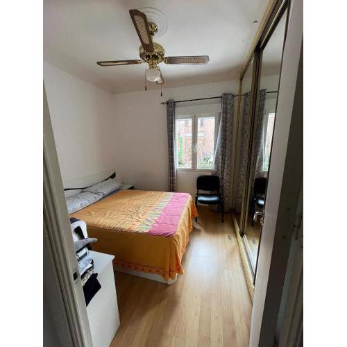 habitación matrimonial en piso compartido en el centro de Madrid