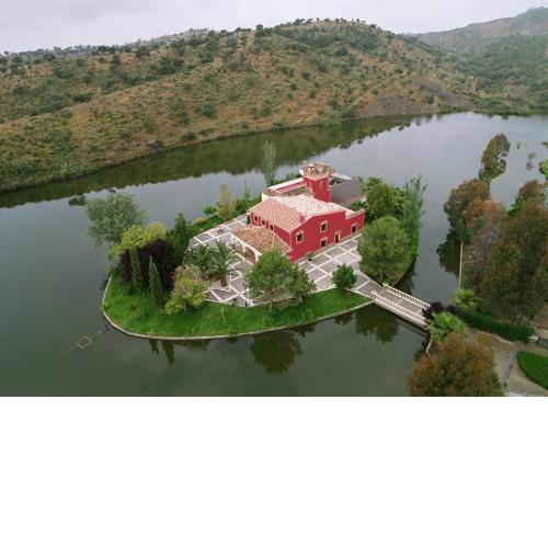 HACIENDA LA HUERTEZUELA y CASA DEL LAGO