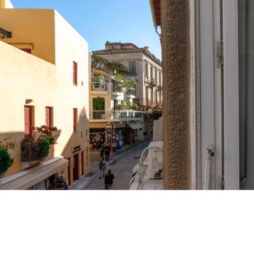 Hadrians Den in Heart of Plaka by JJ Hospitality