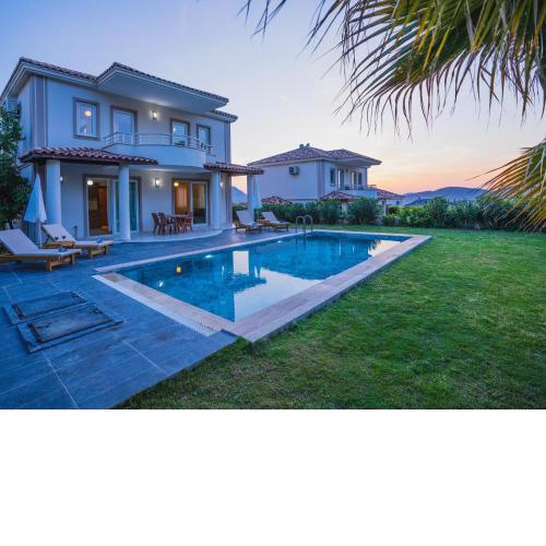 Hanel Life Royale 11 Villa With Private Pool