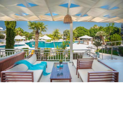 Happy Days Hotel, Adults Only