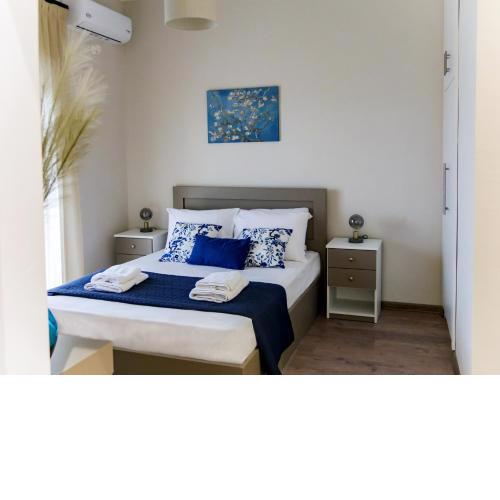 HARBOUR ROOMS