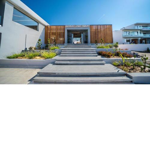 HARMONY CREST RESORT & SPA Adults Only