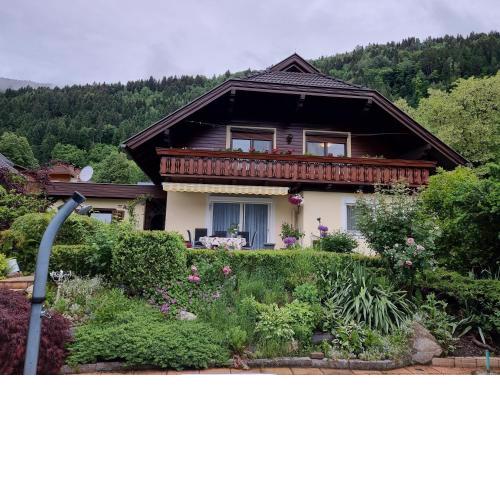Haus Flora - Ferienwohnung Bodensdorf